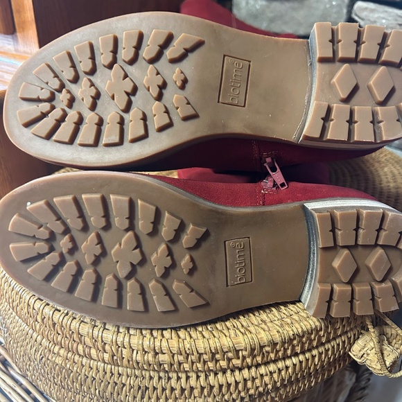 Red Leather Genuine Sheepskin Boots - Picture 4 of 6